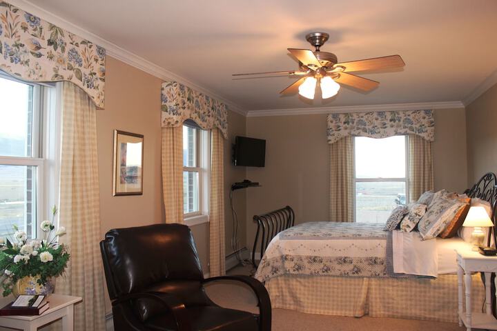 Room 8 of 40