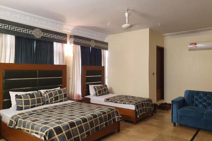 Room 6 of 7