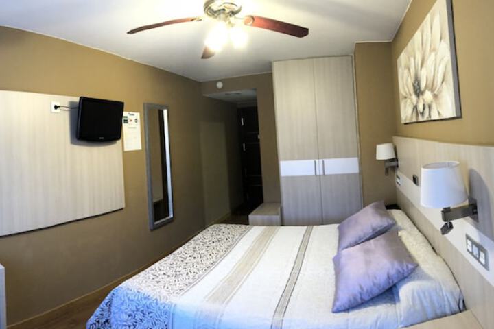 Room 18 of 34