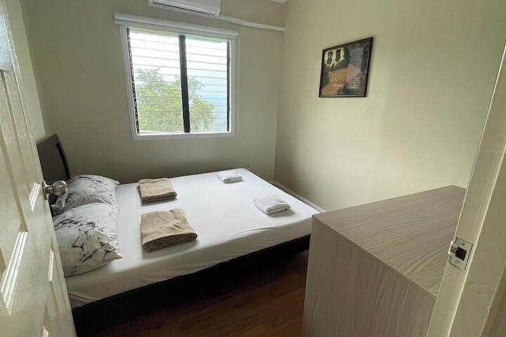Room 13 of 104