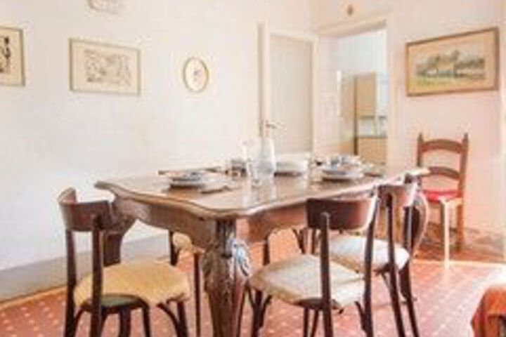 Room 15 of 20