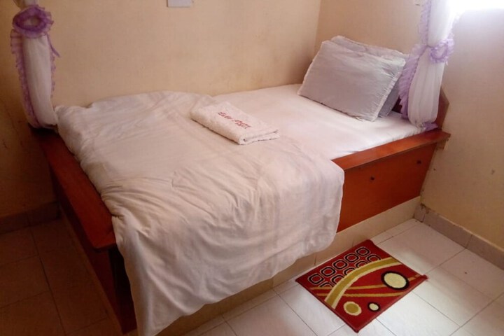Room 3 of 12