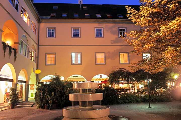 Photo of Hotel Goldener Brunnen