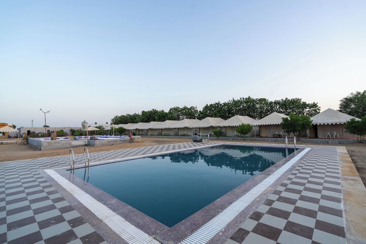 Pool 19 of 26