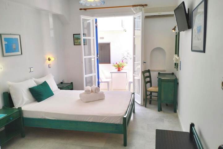 Room 20 of 38
