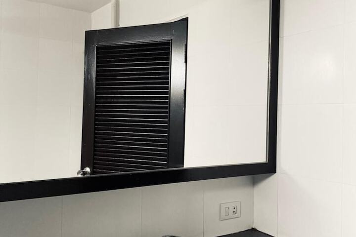 Room 16 of 24