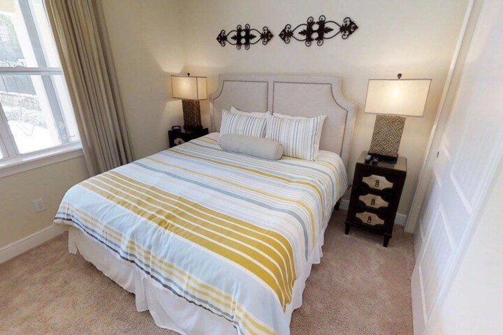 Room 19 of 48