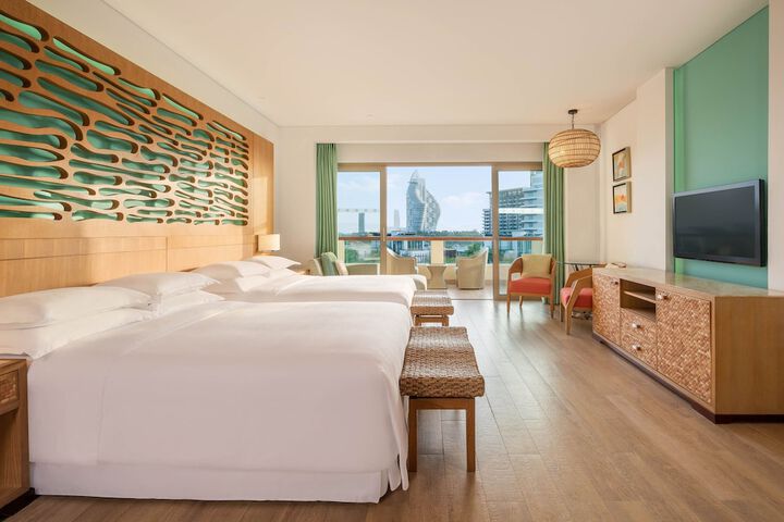Room 27 of 100