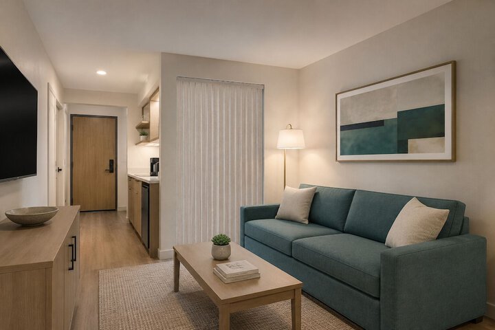Room 4 of 6