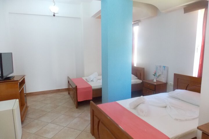 Room 15 of 74