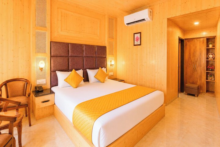 Luxury Hotel S-D-K