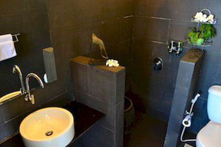 Room 13 of 29