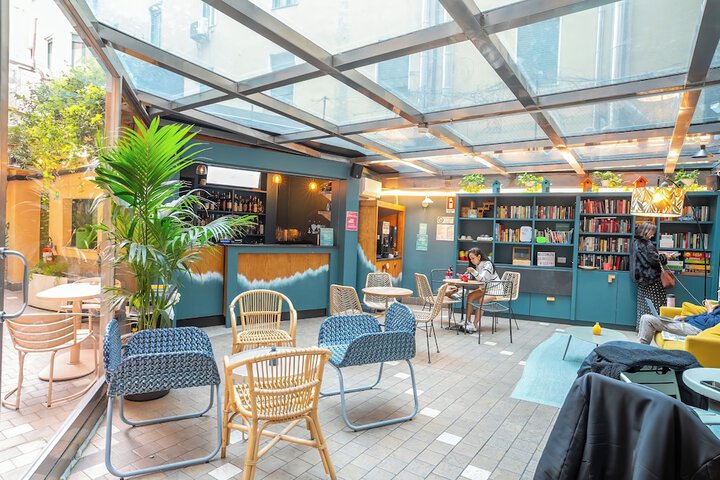 Guest Lobby