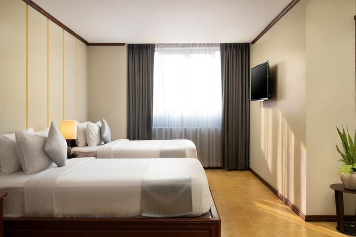 Room 30 of 79