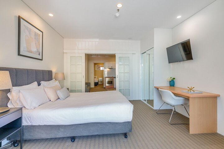 Room 15 of 120