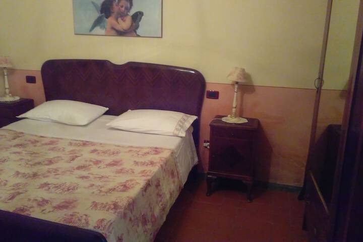 Room 10 of 20