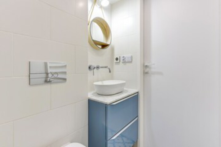 Room 3 of 16