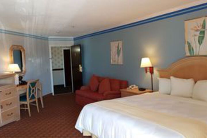 Room 18 of 61