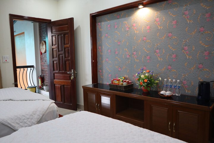 Room 16 of 98