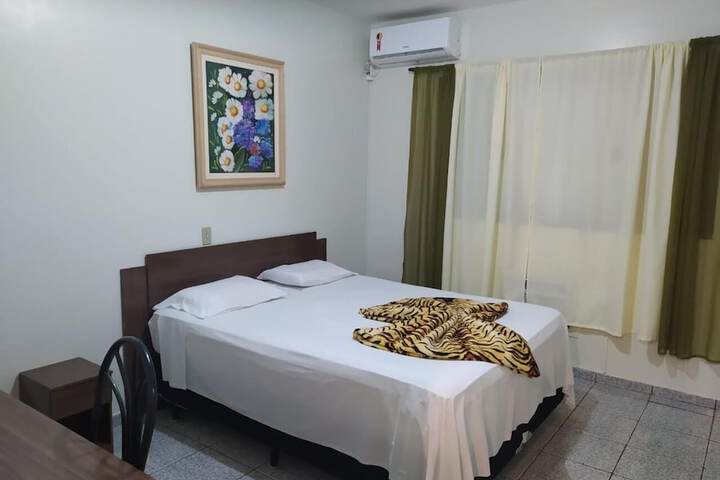 Room 13 of 34
