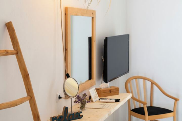 Room 45 of 183