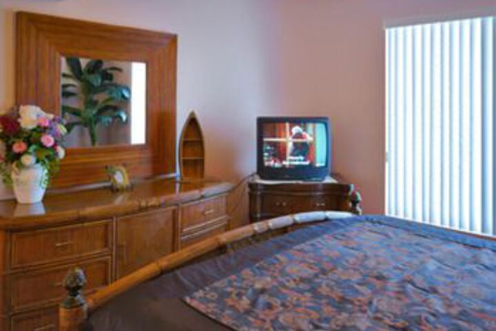 Room 23 of 38