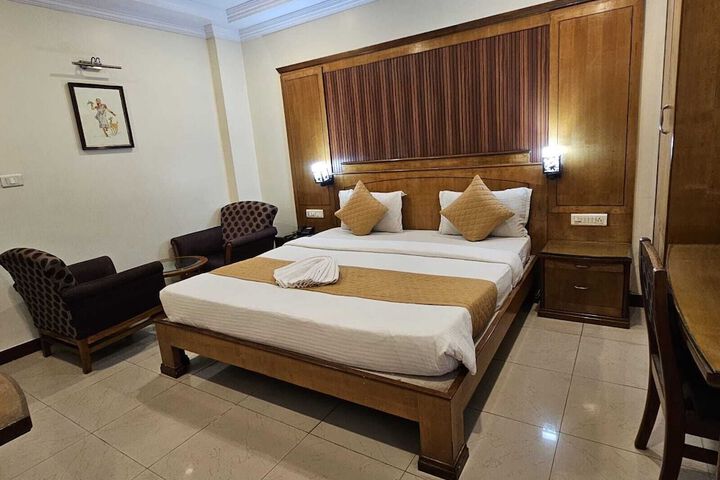 Room 15 of 41