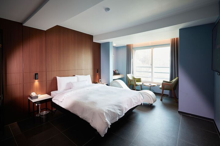 Room 3 of 14
