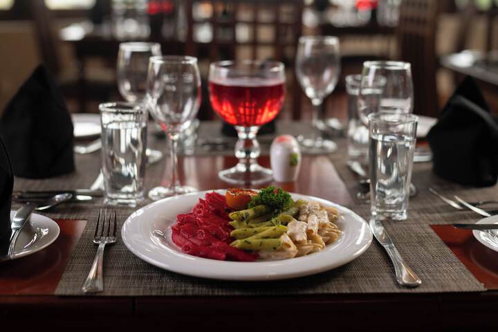 Dining 44 of 65