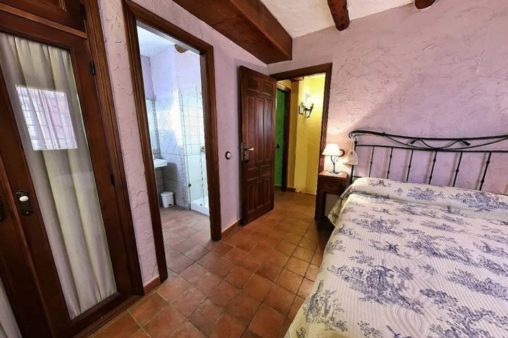 Room 3 of 22