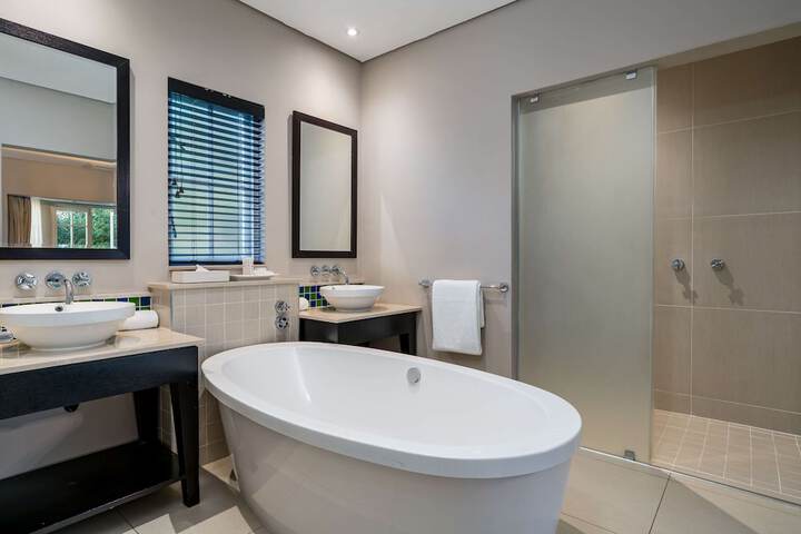 Room 46 of 96