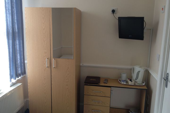 Room 34 of 58