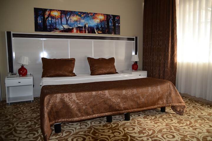 Room 9 of 46