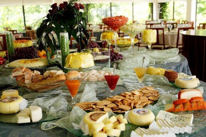 Breakfast/Coffee Service 18 of 52