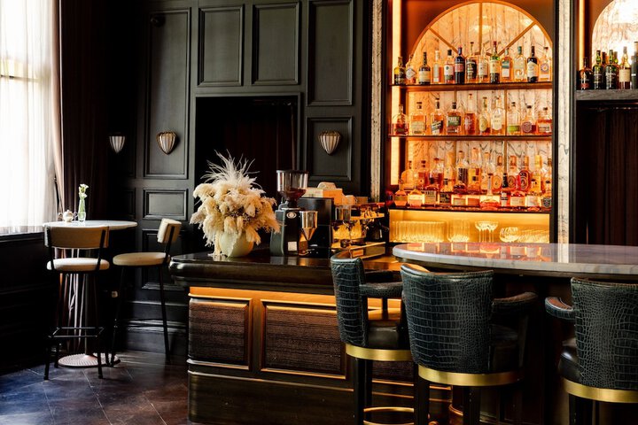 Lounge 175 of 226
