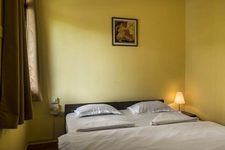 Room 5 of 26