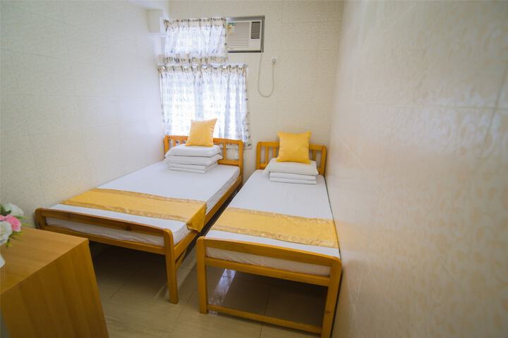 Room 22 of 110