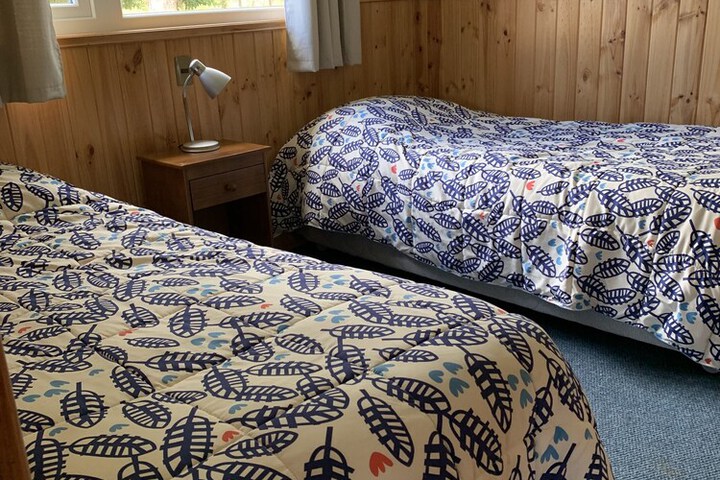Room 4 of 32