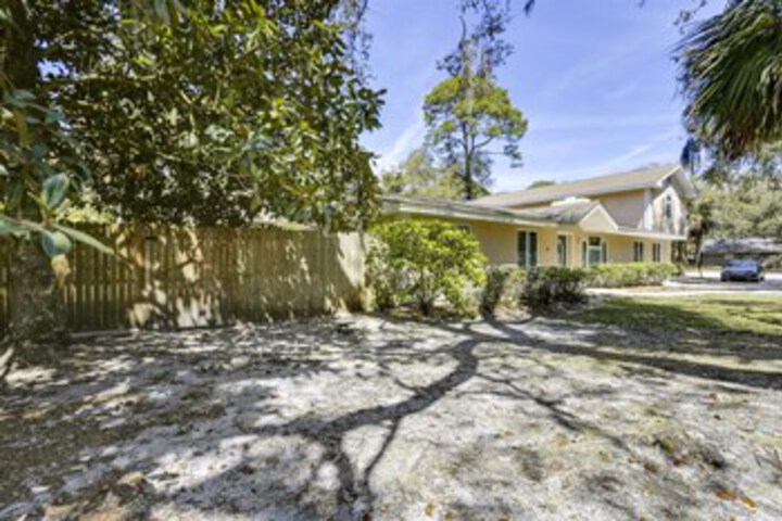 Property Grounds 40 of 57