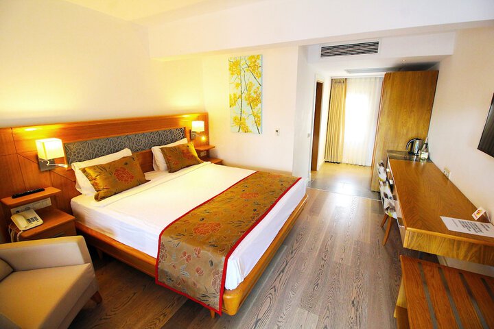 Room 7 of 36