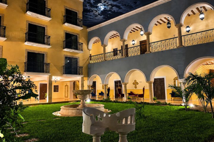 Exterior of Real Hispano