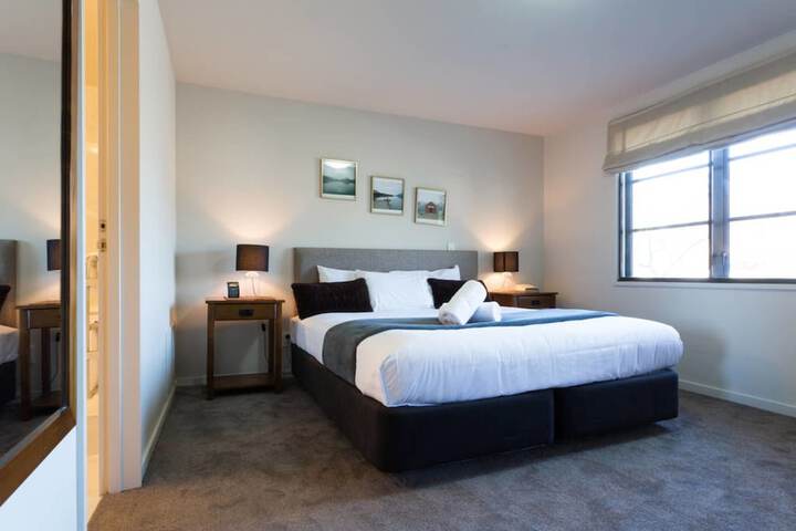 Room 26 of 254