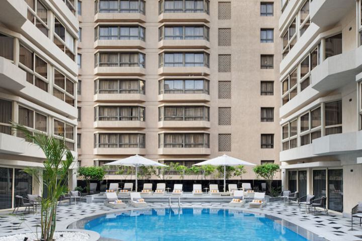 Hotel with Pool