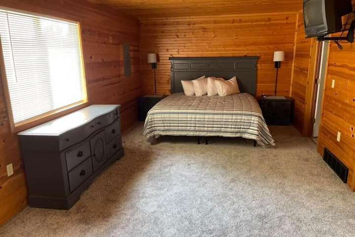 Room 42 of 112