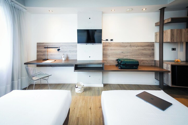 Room 7 of 58