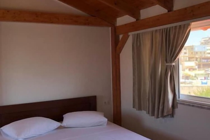 Room 3 of 59