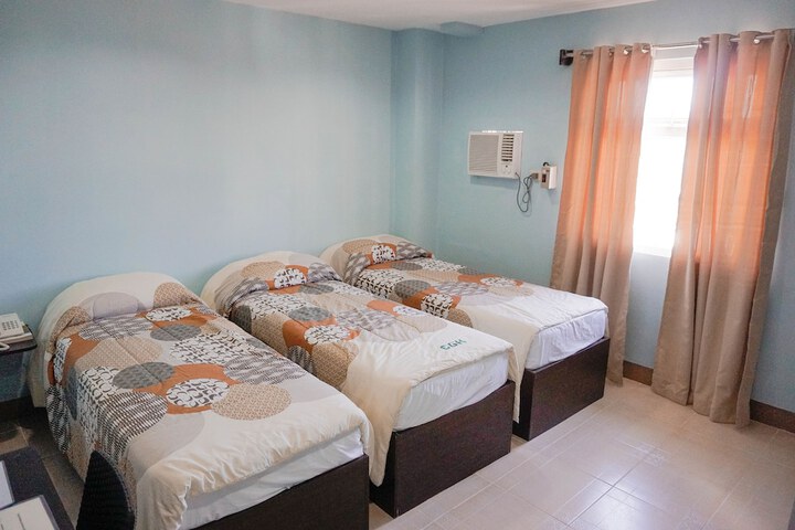 Room 16 of 37