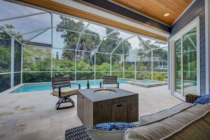 Pool 30 of 43