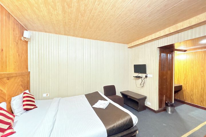 Room 16 of 43