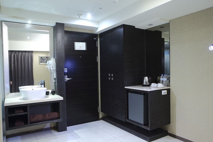 Room 44 of 62